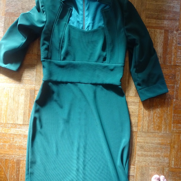 MIKAEL AGHAL DRESS SZIE 2 SQUARE NECK ZIPPER UP THE WHOLE BACK - Picture 4 of 5